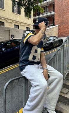 Stylish Outfits Casual, Trims Fashion, Game Outfit, Football Game Outfit, Mens Apparel, Street Fashion Men Streetwear, Fits Clothes, Streetwear Summer