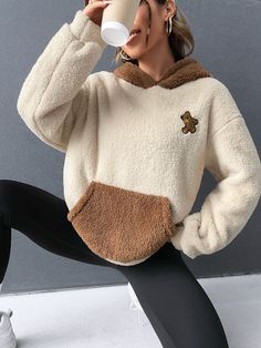 Marrón Casual Collar manga larga Tela tejida Dibujos animados,Color combinado Pullovers Embellished No-Elástico  Sudaderas de Mujer Bear Embroidery, Fleece Hoodie Women, Women Sweatshirts, Hoodie Outfit, Weekend Wear, Inspiration Mode, Colorful Hoodies, Long Sleeve Casual, Long Sleeve Knit