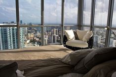 MCU Avengers Tower Inside Vingadores Torre Marvel Two Story Penthouse, Miami Penthouse, Penthouse In New York, Private Elevator, Florida Villas, Glass Railings, Episode Backgrounds, Adult Bedroom