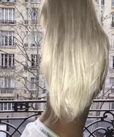 Platinum Long Hair, Long Platinum Blonde Hair, Hairdo Braid, Alena Shishkova, Blonde Hair Looks, Bleach Blonde