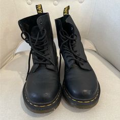 Questions? Leave A Comment Below! Shoes Doc Martens, Combat Boots Women, Dr Martens Black, Womens Combat Boots, Dr Martens Shoes, Martens Shoes, Boots Women, Doc Martens, Moto Boots