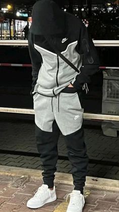 Outfit Maranza, Nike Style Outfit, Nike Tracksuit Outfit, Nike Fashion Outfit, Nike Tech Fleece Men