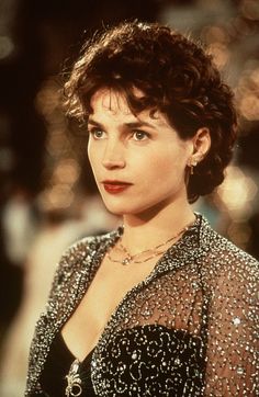 Julia Ormond, Short Curly Hairstyles For Women, Short Curly Haircuts, Harrison Ford, Gwyneth Paltrow, Curly Hair Cuts, Short Curly Hair, Short Curly, Movie Stars