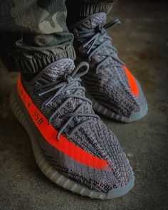 Yeezy Shoes Outfit, Adidas Shoes Originals, Air Plane, Shoes Outfit, Men Loafers, Yeezy Shoes, Mtb Bike, Body Building, Adidas Nike