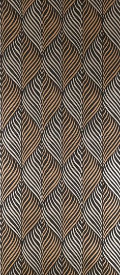 Sample Bonnelles Wallpaper in brown from the Les Indiennes Collection by Nina Campbell Modern Stilt House, Why Wallpaper, Nina Campbell Wallpaper, Affordable Wallpaper, Longarm Quilting Designs, Nina Campbell, Interior Wall Design, Snake Design, Brown Tones