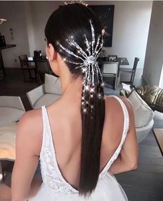 Image by sαяα🥀 Summer Princess, Dance Hairstyles, A Ponytail, Engagement Parties, Princess Hairstyles, Sunny Weather, Chic Hairstyles, Grunge Hair, Bride Hairstyles