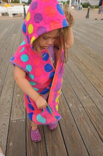 Beach Skirt Outfit, Beach Towel Dress, Swimsuit Coverup Pattern, Sew Apron, Sewing Crafts For Kids, Dress Flip, Toddler Cold, Teaching Kids To Sew