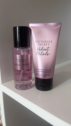 Vs Velvet Petals, Best Vs Body Mist, Vs Perfume, Mini Body Mist, Body Mist Aesthetic, Mini Victoria Secret Perfumes, Velvet Petals Victoria Secret Aesthetic, Victoria Secret Mist And Lotion, Body Lotion Aesthetic