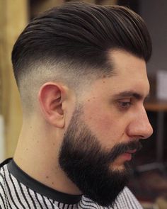 Medium Fade Haircut, Temp Fade Haircut, Fade Beard, Mid Fade Haircut, Popular Mens Haircuts, Fade Haircut Styles, Short Fade Haircut, High Fade Haircut