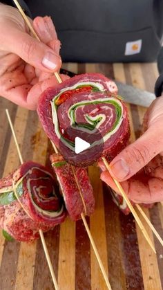 Maciej Zurawski on Instagram: "Flank steak pinwheels.  Meat, cheese, spinach and sun dried tomatoes , all cooked on a stick 😂   Comment RECIPE below and I’ll send everything to your DMs.  These are super easy to make and come out delicious 🤤   #grillinwithdad #steak #dinner #recipe #easymeals #steakpinwheels #foodie #delicious #grill" Flank Steak Pinwheels, Flank Steak Rolls, Steak Menu, Steak Rolls, Beef Flank, Veal Recipes, Cheese Spinach