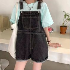 Take inspiration from the past with these women's short overalls




 Bring a touch of nostalgia and style to your wardrobe with our women's dungaree jeans . Perfect for sunny days, this piece combines the authentic charm of vintage with a modern cut . It is designed to enhance your silhouette with elegance.

 The timeless design of our vintage overalls is accentuated by meticulously crafted details. It recalls the aesthetics of years gone by while remaining resolutely in tune with the times. The breathable denim guarantees optimal comfort , allowing you to stay comfortable all day long.

 Details of the Vintage Women's Short Overalls



 Vintage style

 Material: denim

 Decorations: pocket

 Size: S - XL

 2 colors available

 Pattern: plain

 Limited quantity

 Free shipping Korean Jumpsuit, Playsuit Pattern, Shorts Korean, Shorts Female, Jumpsuit Shorts, Overalls Vintage, Short Noir, Vintage Overalls, Wide Leg Shorts