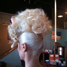 Hair by Lauren Behnken @laurenbehnken @thecollectivehairstudio 80s Hairstyles, High Fashion Hair, Competition Hair, Avant Garde Hair, Runway Hair, Crimped Hair, 80s Hair, Editorial Hair, Extreme Hair