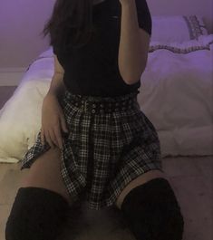 Sock Outfits, Seductive Clothes, Thigh High Socks, Real Girls, Alternative Outfits, Grunge Style, Really Cute Outfits, Knee High Socks, Cute Selfie Ideas