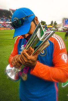 Rohit sharma Rohit Sharma With Trophy, Rohit Sharma T20 World Cup 2024 Photo, World Cup 2024 Cricket, Rohit Sharma Hd Wallpapers 45 4k, Rohit Sharma Drawing