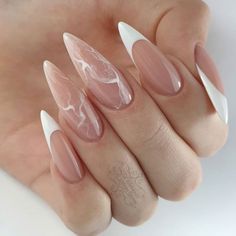 Steledio Nails, Nails Stilleto Short, Stiletto Nails White Designs, Medium Stilleto Nails Almond, Nail Stelitto Ideas, Nails Stelitto, Cute Nails Stiletto, Classy Stilleto Nails, Natural Marble Nails