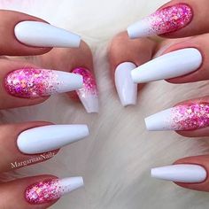 White Coffin Nails, White Glitter Nails, Ombre Nails Glitter, Amazing Nails, White Nail Art, Makijaż Smokey Eye, Pink Nail Designs