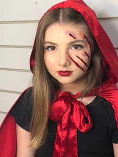 Girl Halloween Makeup, Zombie Halloween Costumes, Best Costumes, Creepy Makeup, Vampire Bride, Book Day Costumes, Character Makeup, Halloween Crafts Decorations, Halloween Vampire