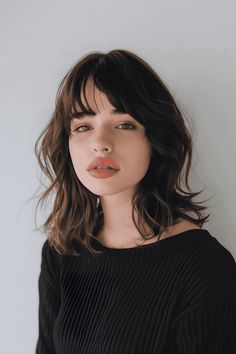 52 Subtle Trendsetting Bangs - Project Hairstyles Trendy Bangs, Perfect Bangs, Short Bob Styles, Soft Bangs, Shoulder Length Bob, How To Cut Bangs, Chin Length Bob, Straight Bangs, Tousled Waves