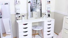 Diy Desk Vanity Ideas, Ikea Makeup Vanity Ideas, Ikea Vanity Desk, Ikea Vanity Ideas, Chalkboard Advertising, Teen Vanity, Ikea Makeup Storage, Ikea Alex Desk, Ikea Makeup Vanity