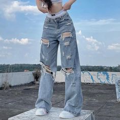 Description：Streetwear Mid Waist Ladies Cargo Pants Straight StyleMaterial: CottonStyle: CasualWaist Type: MidFabric Type: Cotton DenimAge: Ages 18-35 Years OldSeason: Autumn?Gender: Women Pants Ripped, Ropa Upcycling, Ripped Jeans Women, Streetwear Jeans, Aesthetic Streetwear