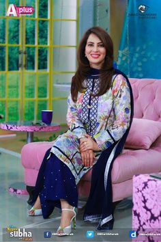 morning with farah Bilal Qureshi, Simple Suits, Indian Wardrobe, Shalwar Suit, Pakistan Dress, Pakistani Women, Pakistani Women Dresses, Boutique Suits, Punjabi Salwar Suits