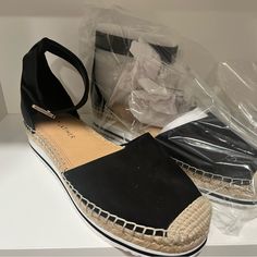 Brand New Never Worn Gibson Latimer Comfortable Black Sandals With Woven Sole, Black Espadrille Sandals With Cushioned Footbed, Trendy Black Espadrille Sandals, Black Espadrille Sandals With Removable Insole, Chic Black Espadrilles With Textured Sole, Black Flat Espadrilles With Cushioned Footbed, Chic Black Espadrilles With Woven Sole, Chic Black Espadrilles With Rubber Sole, Black Wedge Heel Espadrilles For Spring