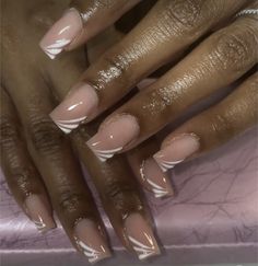 Beige French Tip Nails Square, Square Biab Nail Art, Rich Lady Nails, Nails For Black Women Dark Skin, Coffin Nail Art Designs, Coffin Nail Art, Art For Short Nails, Nail Art For Short Nails, Biab Nails