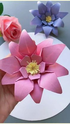 DIY Flowers Crafts for Kids Will Banish Boredom Forever - easy craft for first graders Diy Paper Flowers Origami, Diy Flowers Origami, How To Fold A Paper Flower, Paper Flowers Without Glue, Making Flowers From Paper, Flowers Origami Bouquet, Big Origami Flowers, Different Types Of Flowers Craft, Diy Flower Origami