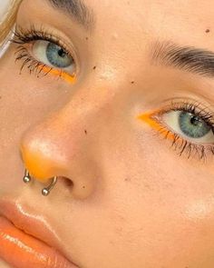 Glowing Makeup Look, Makeup Artist Instagram, Orange Eyeshadow, Orange Highlights, Artist Instagram, Glowing Makeup