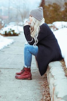 Grunge More Cara Loren, White Beanie, Bohol, Winter Mode, Mode Inspiration, Fall Winter Fashion, Winter Looks, Grunge Fashion, Fall Winter Outfits