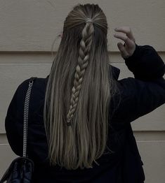 Easy Hair Styles For Long Thick Hair, Half Up Half Down Plait Hairstyles, Straight Hairstyles For School, Tied Hairstyle, Hair Styles For Long Hair Length, Half Up Half Down Ideas, Hairstyles For Everyday, Waterfall Braid Hairstyle