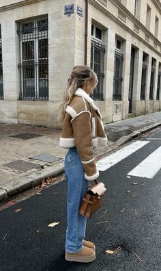 Platform Outfit, Nyc Outfits, New York Outfits, Fest Outfits, Looks Pinterest, Skandinavian Fashion, Flats Outfit, Winter Fashion Outfits Casual