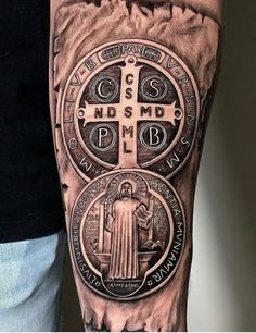 Saint Benedict Tattoo, San Benito Tattoo, Saint Tattoo, Geometric Tattoo Sleeve Designs, Tatoo Styles, Catholic Tattoos, Tattoo 2023, Grim Reaper Tattoo, Men Tattoos Arm Sleeve