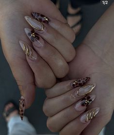 Autumnal Floral Nails, Autumn Style Nails, Cielito Lindo Nails, Almond Blooming Gel Nails, Chrome Nails On Black Women, Almond Nails Airbrush, 3d Autumn Nails, 3d Gel Nail Designs, Long Autumn Nails