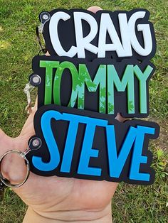 This personalized keychain/tag is the perfect accessory to any bag, sports bag, backpack, purse, bogg bag, diaper bag, etc. Size will vary depending on the length of the name, will try to keep it around 4 inches long.   Tag/keychain is made with layers of acrylic, please handle with care. I suggest placing in a spot that will obtain minimal pressure being applied and being hit against hard surfaces. We are not responsible for broken tags.  I do not accept exchanges or returns for custom items. Please message me if you have any questions, comments, or concerns regarding your order. Personalized Backpack Tags. Personalized Lunch Bag tags. Personalized Sports Bag tags. Personalized boys keychains. Customizable Black Keychains For Personalized Gifts, Customizable Black Keychain For Personalized Gift, Sports Bag Tags, Personalized Lunch Bags, Bogg Bag, Personalized Backpack, Sac Lunch, Backpack Tags, Personalized Keychain