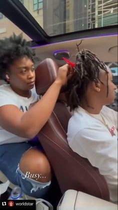 Watch me do barrel twist 😍😍 I combed some of her ends out too so she can have the curly ends . It took me 3 hours to comb out more than… | Instagram Styling Dreads, How To Dread Lock Your Hair, Loc Interlocking, Dreadlock Maintenance, Lock Styles, Loc Extensions, Loc Journey Memes