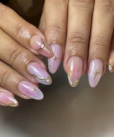 Cute Almond Nails Design Birthday, Nails Bday, Airbrush Nails, Gold Nail, Work Nails, Pearl Nails, Birthday Nails, Prom Nails, Minimalist Nails