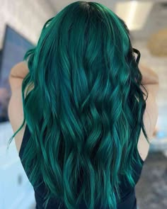 Hair Ideas Dark, Blonde Money Piece, Witchy Hair, Emerald Green Hair, Emerald Hair, Hair Evolution, Vivid Hair Color, Teal Hair