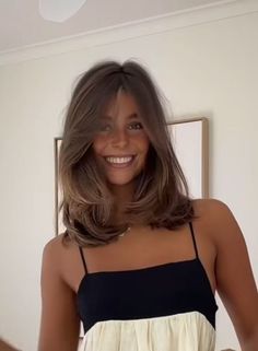 90 Degree Haircut Medium, Medium Haircuts, Short Brown Hair, Hairstyles For Layered Hair, Hair 2024, Shoulder Length Hair Cuts