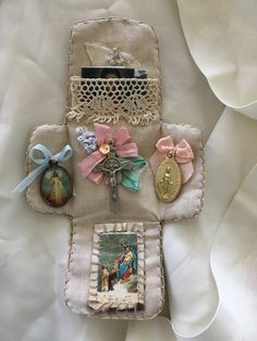 Faith Crafts, Shrines Art, Catholic Decor, Prayer Corner, Religious Art, Cute Crafts