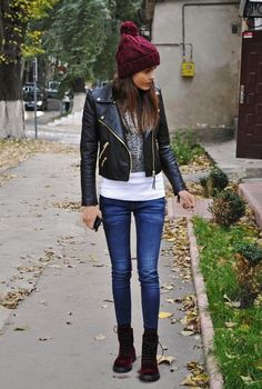 Outfit Botas Vino, Outfit Maroon, How To Style Doc Martens