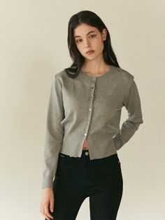 Composition : RAYON 52% NYLON 20% PBT 28%Color : GRAYCountry of Origin : Republic of Korea Classic Gray Spring Cardigan, Gray Cardigan For Spring Workwear, Trendy Gray Cardigan For Work, Basic Cardigan, Knitwear Cardigan, Outfits Women, Fall Outfits Women, Fall Outfits, Knitwear