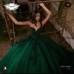 Dark Green Quinceanera, Sweet 15 Dresses Quinceanera, Dark Green Quinceanera Dresses, Emerald Green Quinceanera Dresses, Quinceanera Dresses Green, Green Quince Dress, Green Quinceanera Dresses, Green Ball Gown