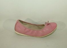 Vintage Girl's Pink Leather CLARKS Slip On Tie Round Toe Ballerina Casual Party Shoes  size -  UK 2 EU 34  Please check measurements  Length from front to back: 9.25 inches ( 23.5 cm  )   Width across the widest part of the outer sole: 3 inches ( 7.6 cm )    The shoes are used but in good condition,   please see all pic.   ############### *Please note that most of my items are vintage and has therefore been previously used unless stated otherwise. Vintage items will have some degree of wear, bob Vintage Girls, Party Shoes, Casual Party, Pink Leather, Womens Flats, Pink Girl, Flat Shoes Women, Shoes Flats, Vintage Items