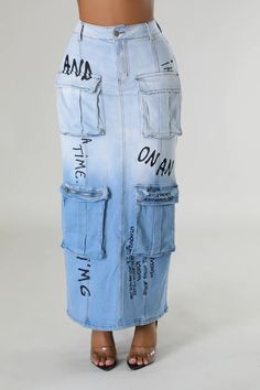 DETAILS: Semi-stretch skirt Denim High-waisted Pockets Verbiage 75% Cotton 23% Polyester 2% Spandex Hand wash cold Model is wearing a small MODEL STATS Height: 5.3"Bust:33" / Waist:28" / Hips:42" Please see the size chart for information on the fit Casual Beach Wear, Baby Skirt, Stretch Skirt, Cargo Skirt, African Fashion Modern, Painted Denim, Crop Top Outfits, Upcycled Fashion, Skirts With Pockets