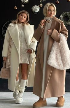 Ugg Booties, All White Outfit, Abayas Fashion, Winter Outfits Women, White Outfits, All White, Style Guides