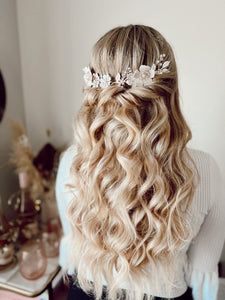 Crystal Cove Comb – Jay Kay Braids and Bridal Quick Formal Hairstyles, Ursula 2023, Bridal Hair With Veil, Short Hair Bridal, Hair With Veil, Long Hair Bridal, Updos Bridal, Preppy Hair, Wedding Hair Trends