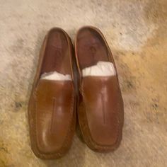 Clarks Mansell Tan Leather Loafers Size 12 Medium Casual Slip-on Dress Shoes With Almond Toe, Casual Flat Leather Dress Shoes, Casual Loafers With Leather Lining And Flat Heel, Casual Loafers With Flat Heel, Vintage Flat Leather Loafers, Vintage Leather Slip-on Loafers, Casual Leather-lined Closed Toe Dress Shoes, Casual Closed Toe Dress Shoes With Leather Lining, Casual Leather Lined Closed Toe Dress Shoes