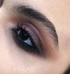 Plum Smokey Eye, Plum Makeup, Smokey Eye Makeup Look, Makeup Tutorial Eyeliner, Swag Makeup, Evening Makeup, Glamour Makeup