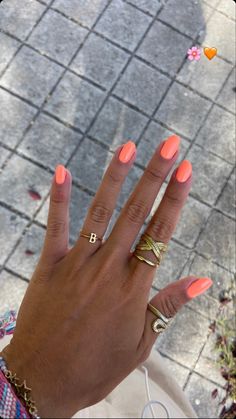 Cute Nail Color Ideas, Summer Holiday Nail Inspo 2024, Majorca Holiday Nails, Summer Nails To Make You Look Tan, Summer Nail Inspo Solid Color, Beach Holiday Nail Colours, Nails To Make You Look Tan, Single Color Nail Ideas, Ibiza Biab Nails